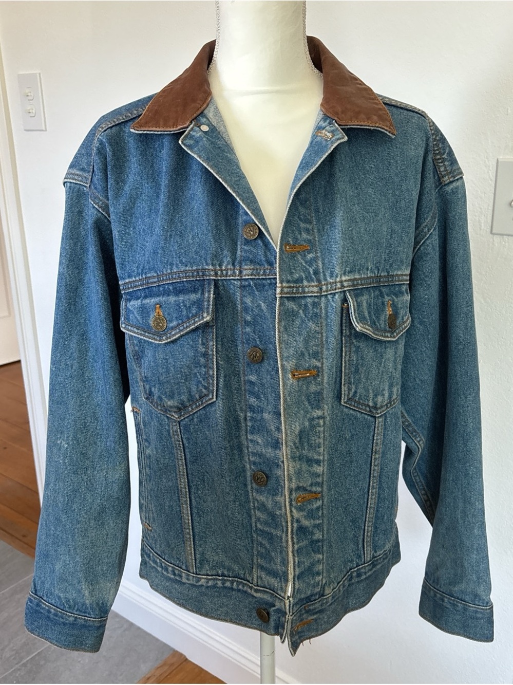 Classic Blue Denim Jacket with Brown Corduroy Collar